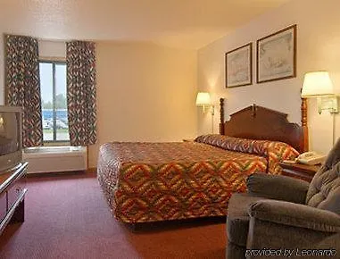 Hotel Econo North 3*