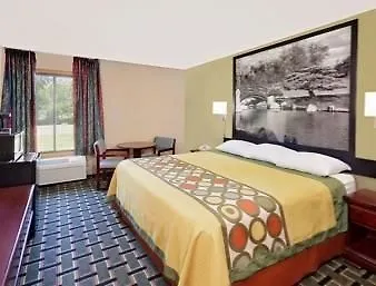 Econo North Hotel 3*